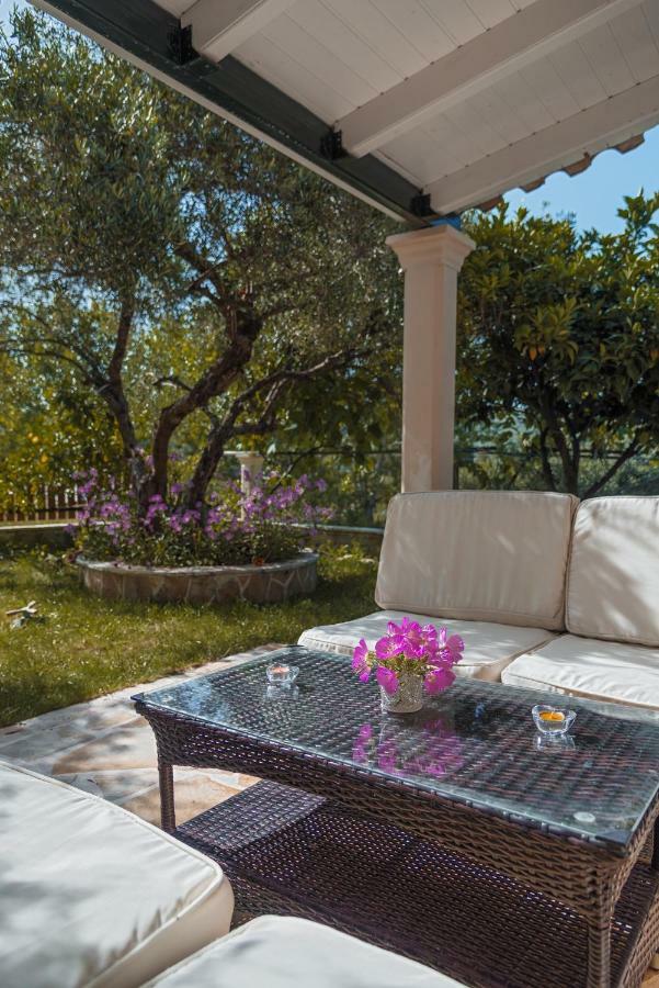 Villa Armonia Vitaládes Exteriör bild